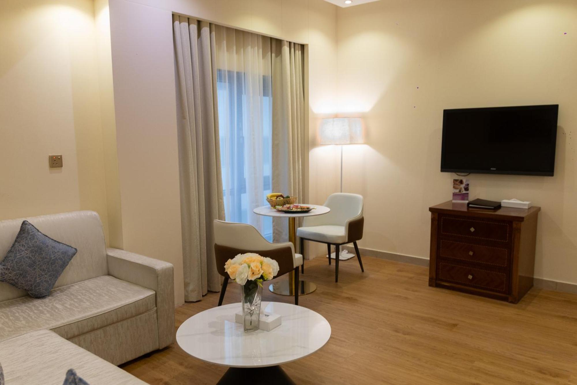 Vendome Plaza Hotel Dubai Eksteriør bilde