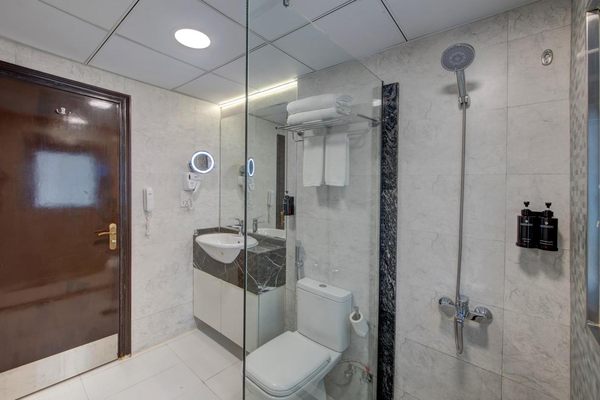 Vendome Plaza Hotel Dubai Eksteriør bilde