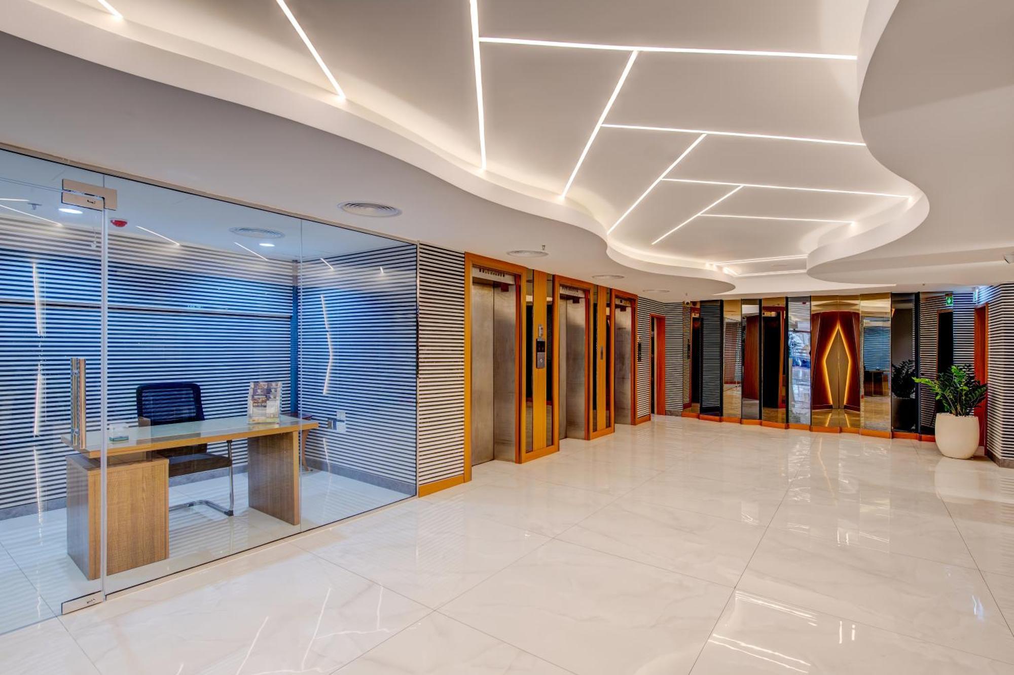Vendome Plaza Hotel Dubai Eksteriør bilde